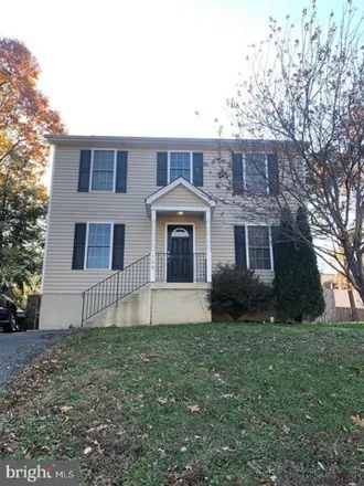 Rent this 1 bed apartment on 166 Forrest Avenue in Fredericksburg, VA 22401