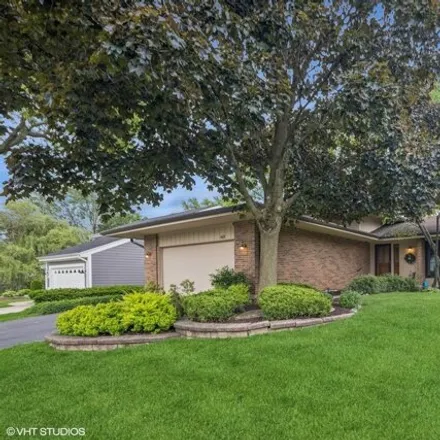 Buy this 4 bed house on 1409 35th St in Downers Grove, Illinois
