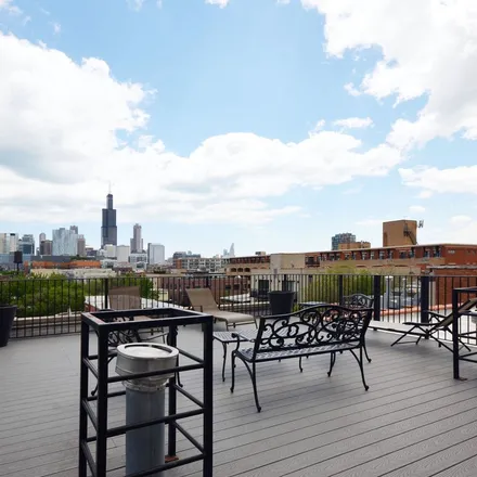 Image 6 - 17 North Loomis Street, Chicago, IL 60688, USA - Apartment for rent
