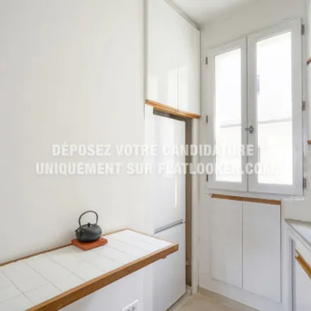 Image 8 - Jules Joffrin, ligne 12 Direction Mairie d'Issy, Rue Ordener, 75018 Paris, France - Apartment for rent