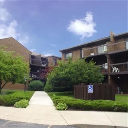 Buy this 1 bed condo on 2929 Sunnyside Drive in Rockford, IL 61114