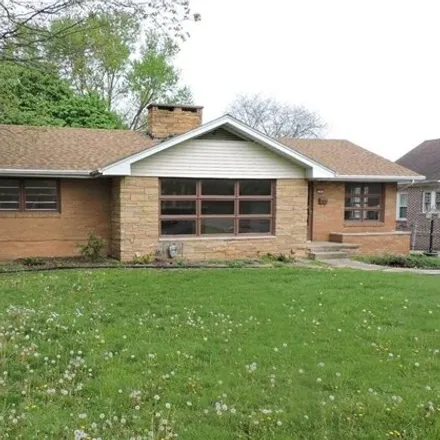 Buy this 3 bed house on 1941 North Vermilion Street in Danville, IL 61832
