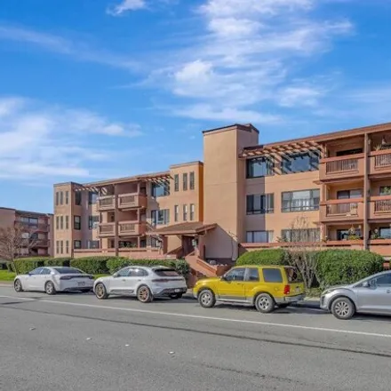 Buy this 1 bed condo on Mariners Island Boulevard & Fathom Drive in Mariners Island Boulevard, San Mateo