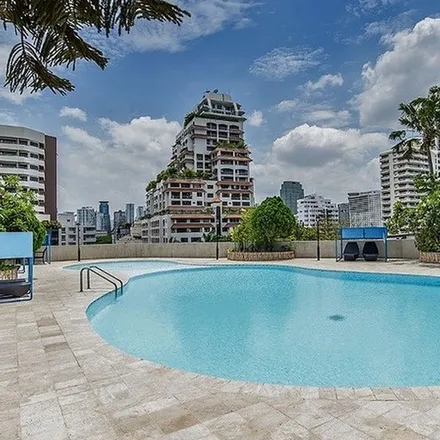 Image 2 - Regent on the Park III, Soi Sukhumvit 39, Vadhana District, Bangkok 10110, Thailand - Apartment for rent