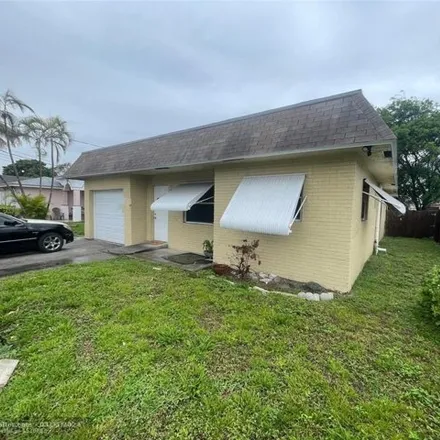 Image 2 - 219 Southwest 4th Street, Carver Heights, Deerfield Beach, FL 33441, USA - House for sale