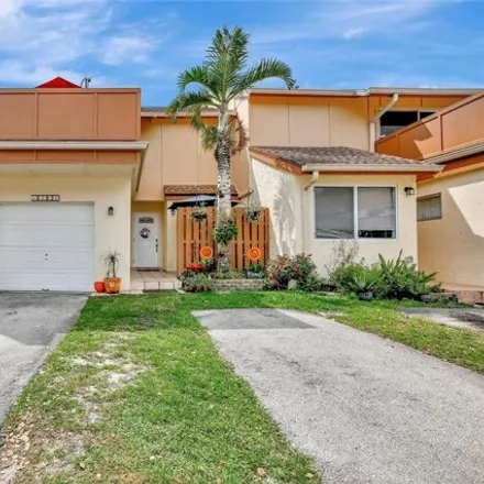 Buy this 3 bed townhouse on 8184 Northwest 8th Manor in Plantation, FL 33324