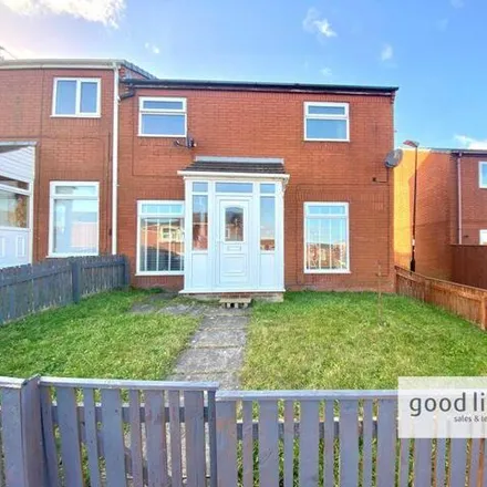Buy this 3 bed townhouse on Rowell Close in Sunderland, SR2 0AJ