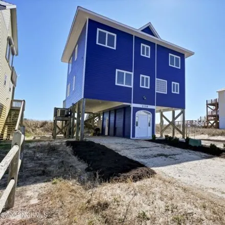 Image 2 - 364 Seashore Drive, West Onslow Beach, North Topsail Beach, NC 28460, USA - House for sale