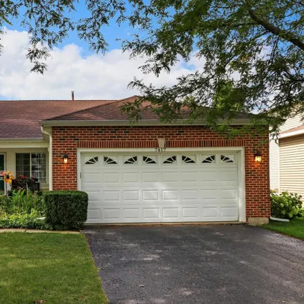 Buy this 3 bed house on 7417 Inglenook Lane in Gurnee, IL 60031
