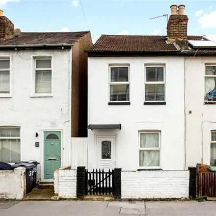 Buy this 2 bed house on Zion Road in London, CR7 8RJ
