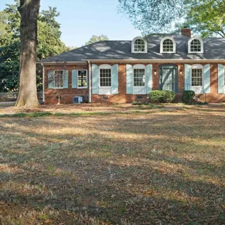 Buy this 3 bed house on 179 West White Road in Collierville, TN 38017