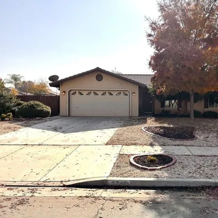 Buy this 3 bed house on 2759 Grape Vine Lane in Wasco, CA 93280