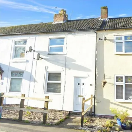 Buy this 2 bed townhouse on 54 Oak Street in Swadlincote, DE11 9RA