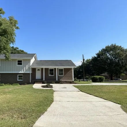 Buy this 4 bed house on 218 Holly Street in Social Circle, Walton County