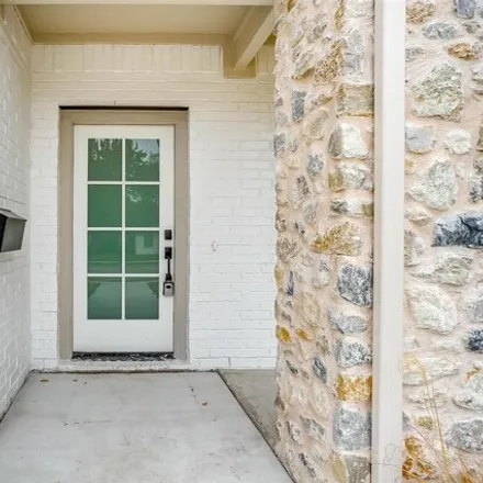 Image 3 - 5811 Trigg Drive, Westworth Village, Tarrant County, TX 76114, USA - House for sale