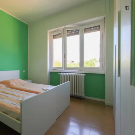 Rent this 2 bed room on Via Ettore Ponti 38 in 20143 Milan MI, Italy