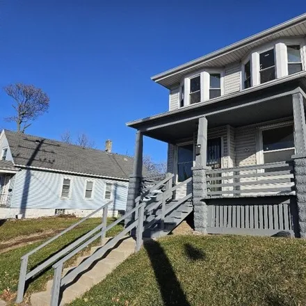 Buy this 5 bed house on 3252 North 5th Street in Milwaukee, WI 53212