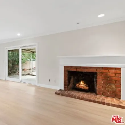 Image 8 - 13545 Simshaw Avenue, Los Angeles, CA 91342, USA - House for sale