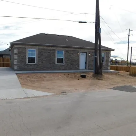 Buy this 3 bed house on 1599 East Illinois Avenue in Midland, TX 79701