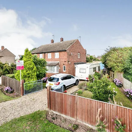 Buy this 3 bed duplex on Witham Drive in Chapel Hill, LN4 4PY