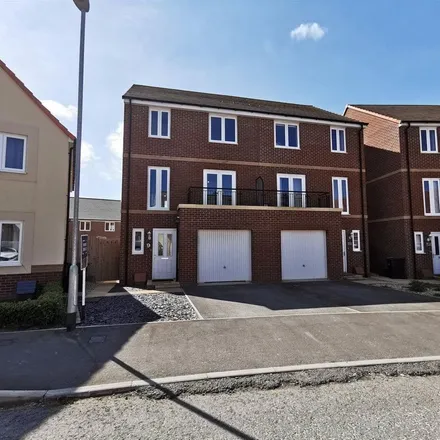 Rent this 4 bed townhouse on Majestic Road in Willowdown, Bridgwater Without