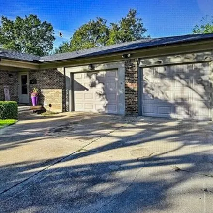 Rent this 3 bed house on 3712 Stadium Drive in Fort Worth, TX 76109