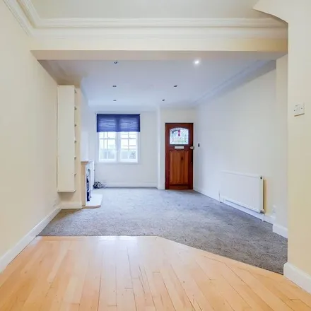 Image 4 - Tower Gardens Road, London, N17 7PH, United Kingdom - Townhouse for rent