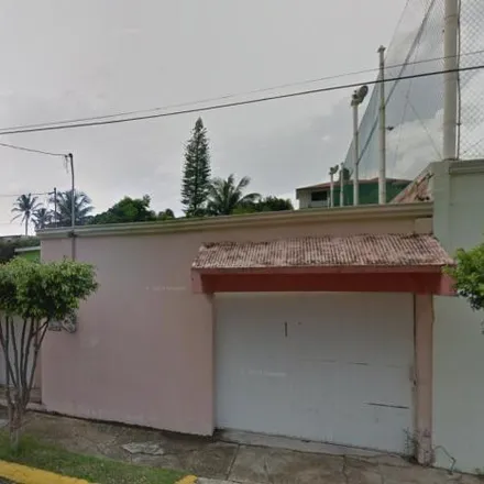 Buy this 5 bed house on Calle Sonora in Petrolera, 96500 Coatzacoalcos