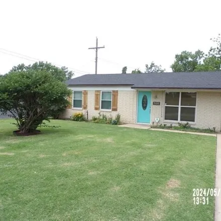 Rent this 3 bed house on 906 Northwest 66th Street in Lawton, OK 73505