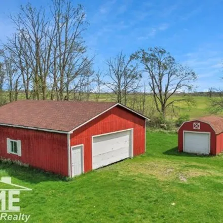 Image 2 - 4883 Simpson Road, Five Points, Owosso Charter Township, MI 48867, USA - House for sale