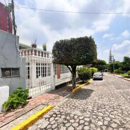 Rent this 4 bed house on Calle Álamos in Primavera, 62330 Cuernavaca