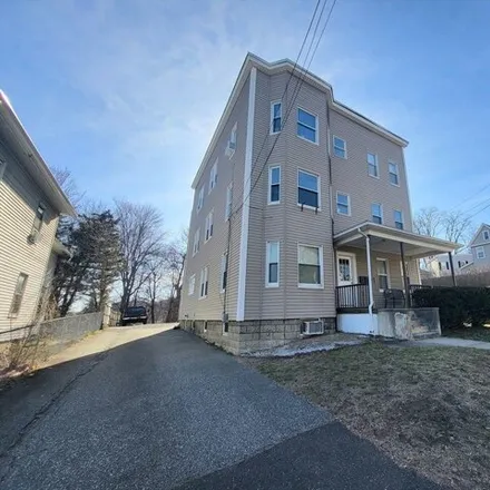 Rent this 3 bed house on 153 Grattan Street in Aldenville, Chicopee