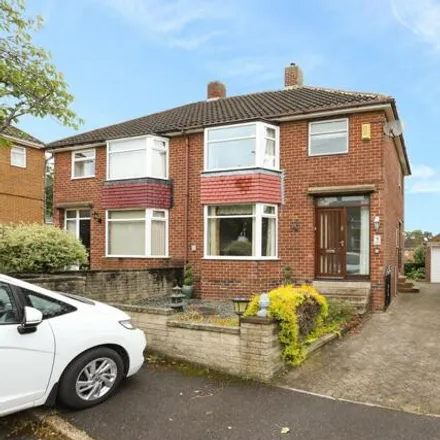 Buy this 3 bed duplex on Shubert Close in Sheffield, S13 9QN