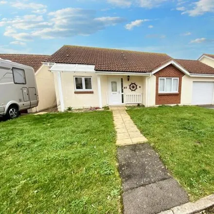 Buy this 2 bed house on Ridgemark Close in Brixham, TQ5 9TA