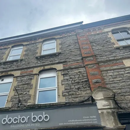 Image 1 - Doctor Bob Balloons, 91 High Street, Barry, CF62 7DS, United Kingdom - Apartment for rent