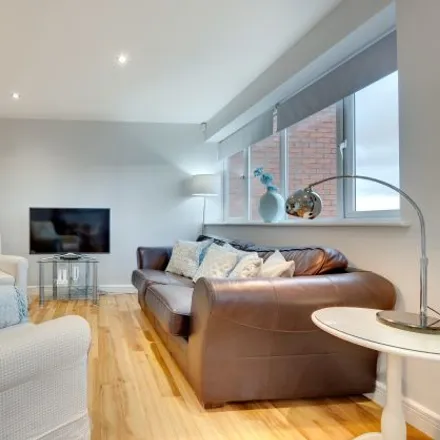 Image 3 - High Quay, Tyne Street, Newcastle upon Tyne, NE1 2PE, United Kingdom - Apartment for rent