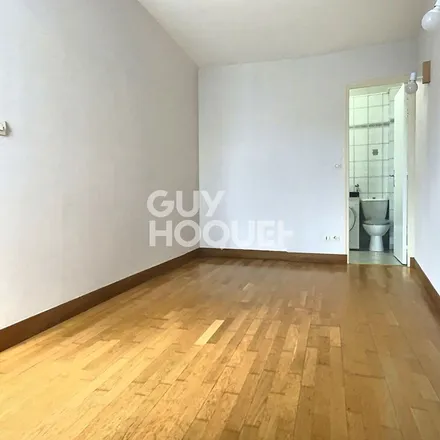 Rent this 1 bed apartment on 7 Résidence le Parc in 94700 Maisons-Alfort, France