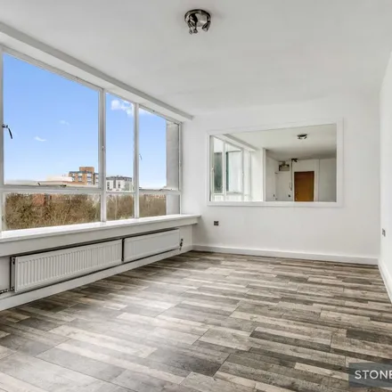 Image 2 - Brookfield (25-56), Highgate West Hill, London, N6 6AG, United Kingdom - Apartment for rent