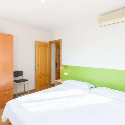Rent this 2 bed apartment on Carrer de Natzaret in 66, 08001 Barcelona