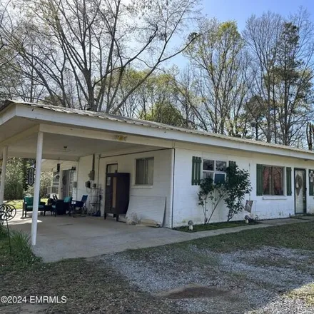 Buy this 4 bed house on 10965 Hamrick Road West in Lauderdale County, MS 39325
