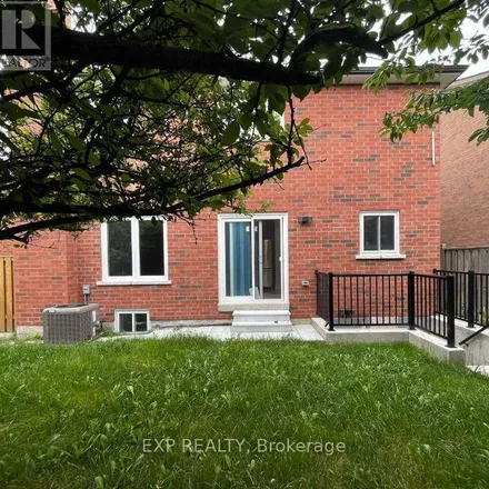 Image 3 - 7051 Dalewood Drive, Mississauga, ON L4T 4H3, Canada - Apartment for rent