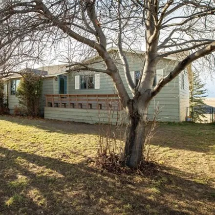 Buy this 4 bed house on 418 Mountain View Boulevard in Cut Bank, MT 59427