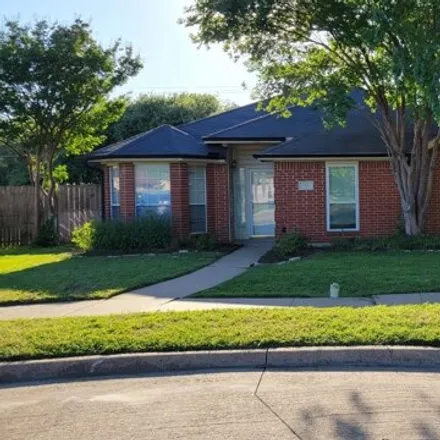 Buy this 3 bed house on 729 Catalina Drive in Lancaster, TX 75146