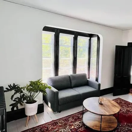 Rent this 7 bed apartment on Portland