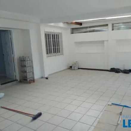 Rent this 2 bed house on Rua Lauro Muller 202 in Vila Hamburguesa, São Paulo - SP