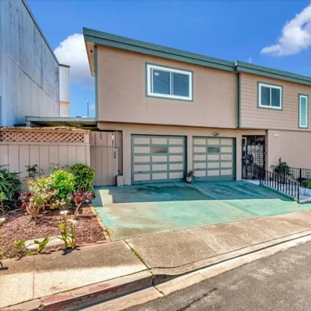 Buy this 4 bed house on 10 Cobblestone Sq in Daly City, California