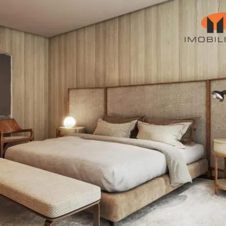 Buy this 4 bed apartment on Rua Vereador Garcia Rodrigues Velho 70 in Cabral, Curitiba - PR