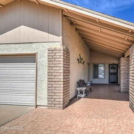 Image 3 - 1014 East Crescent Drive, Mesa, AZ 85206, USA - House for sale