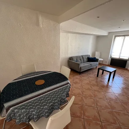 Rent this 2 bed apartment on 96 Avenue Palamede de Forbin in 83100 Toulon, France