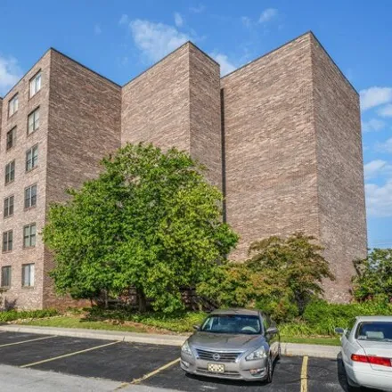 Buy this 2 bed condo on Maryville Pediatrics in Greenbelt Drive, Maryville